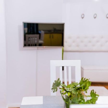 Eunice Apartament Oradea Ngoại thất bức ảnh