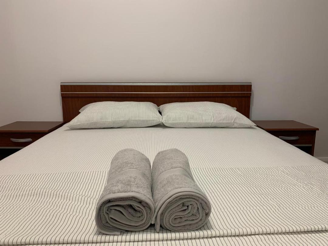 Eunice Apartament Oradea Ngoại thất bức ảnh