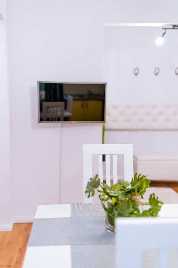 Eunice Apartament Oradea Ngoại thất bức ảnh